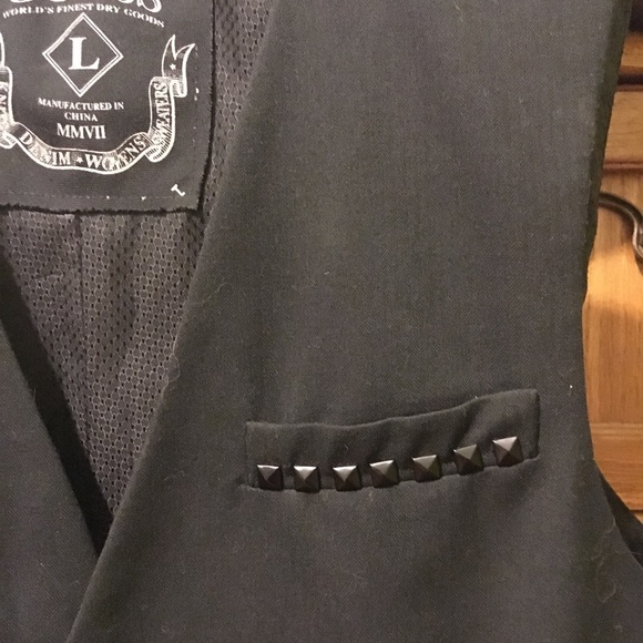 Guess black vest with studded pocket - Picture 2 of 8